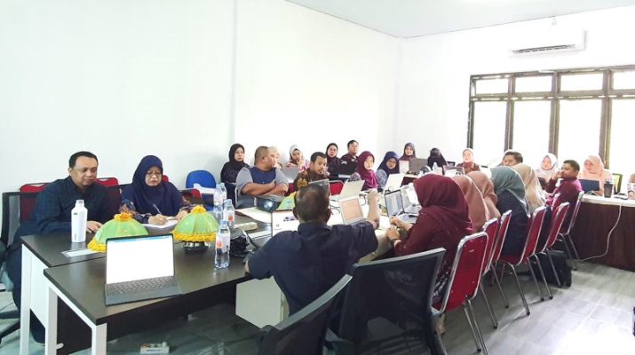 Review Borang Akreditasi Fikes