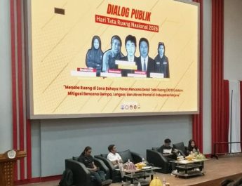 Dialog Publik HIMAPWK