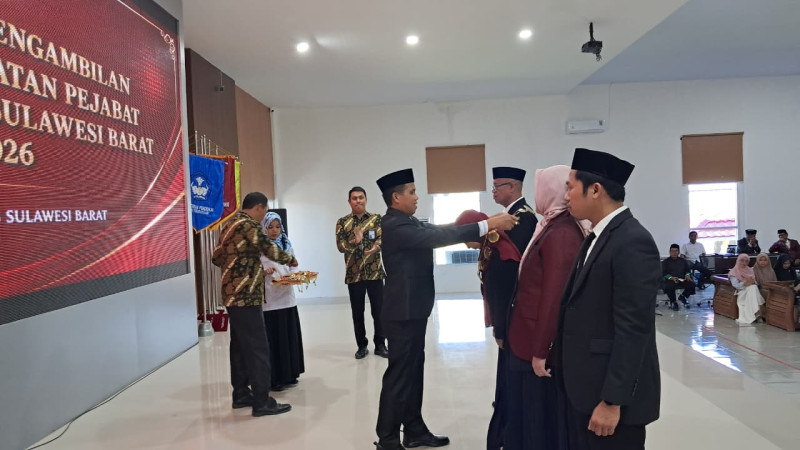 Prof Abdy Lantik Pejabat Strategis Lingkup Unsulbar, Termasuk 3 Wakil Rektor