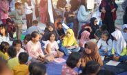Rayakan Hari Anak Nasional, 4 Posko KKN Literasi dan 12 Komunitas Sulap Pesisir Labuang Jadi Ruang Belajar Anak