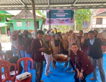 PPK ORMAWA ARENOVA Unsulbar Bentuk 3 Kelompok Usaha dan Latih 15 Wirausaha Baru Gula Semut di Desa Saragian