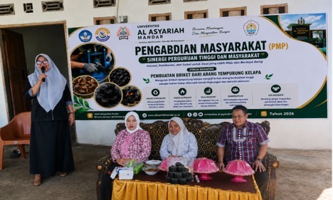 Kolaborasi Dosen Unasman dan Unsulbar Kembangkan Briket Arang Tempurung di Desa Buku, Polewali Mandar